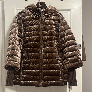 DKNY SPORT VELVET PUFFER COAT